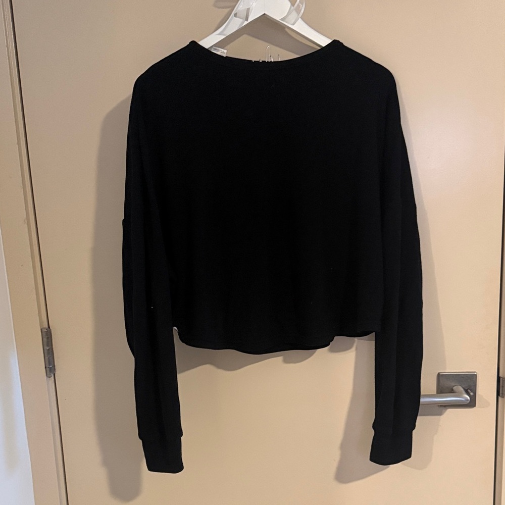 💛5 for $50 Senita Athletics exhale Black Open-Back Cropped Sweater
